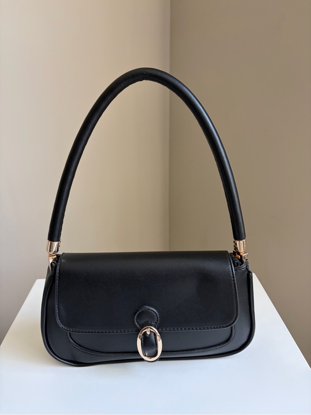 House of Harlow 1960 Black Shoulder Bag